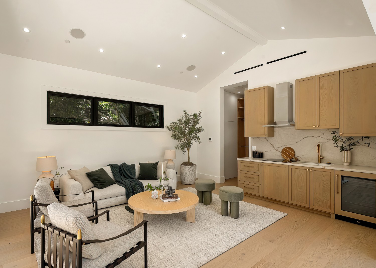 Elfyer - Sherman Oaks, CA House - For Sale