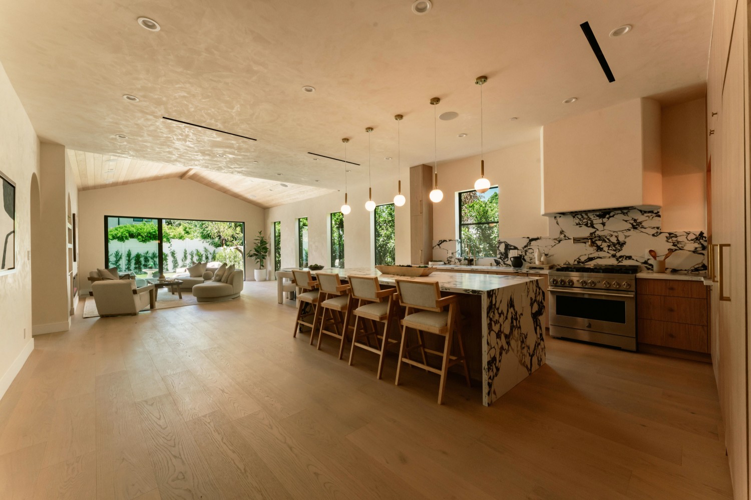 Elfyer - Sherman Oaks, CA House - For Sale
