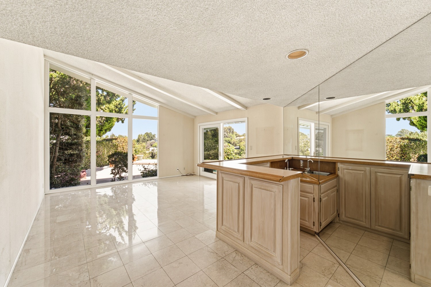 Elfyer - Studio City, CA House - For Sale