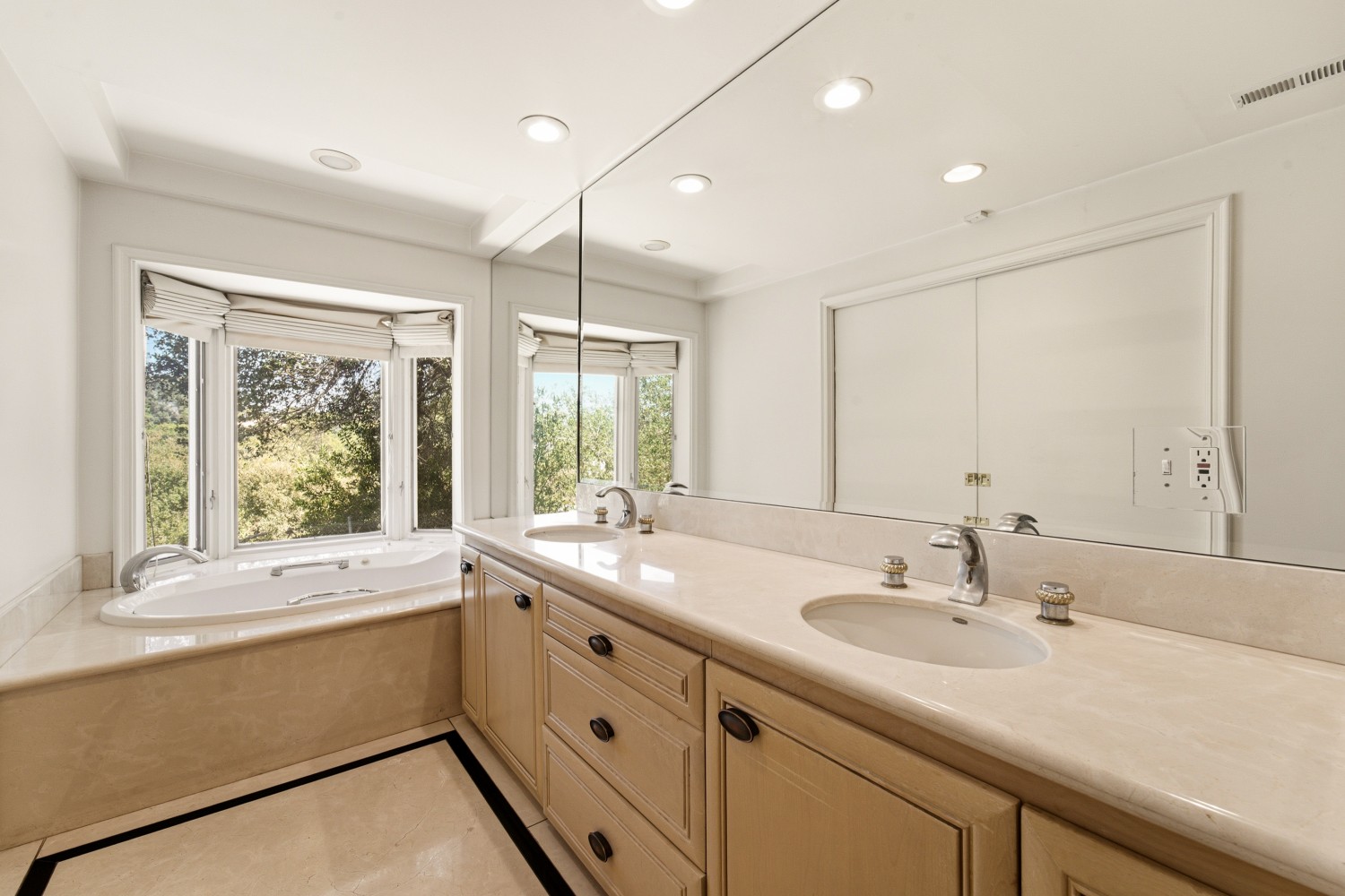Elfyer - Studio City, CA House - For Sale