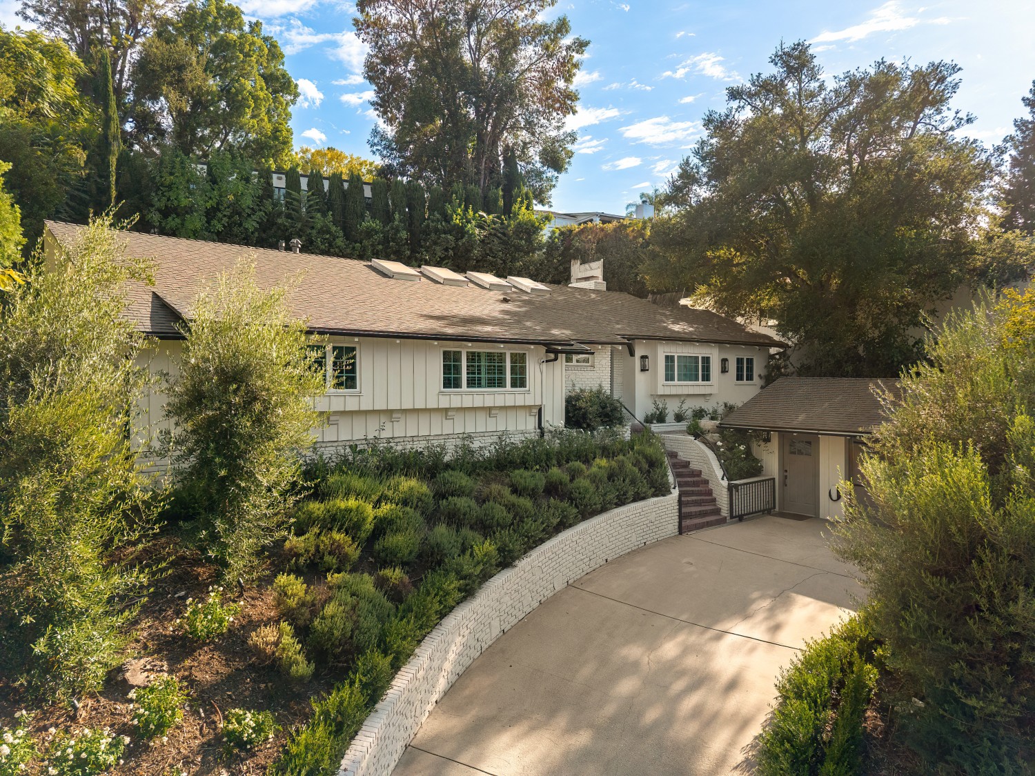 Elfyer - Sherman Oaks, CA House - For Sale