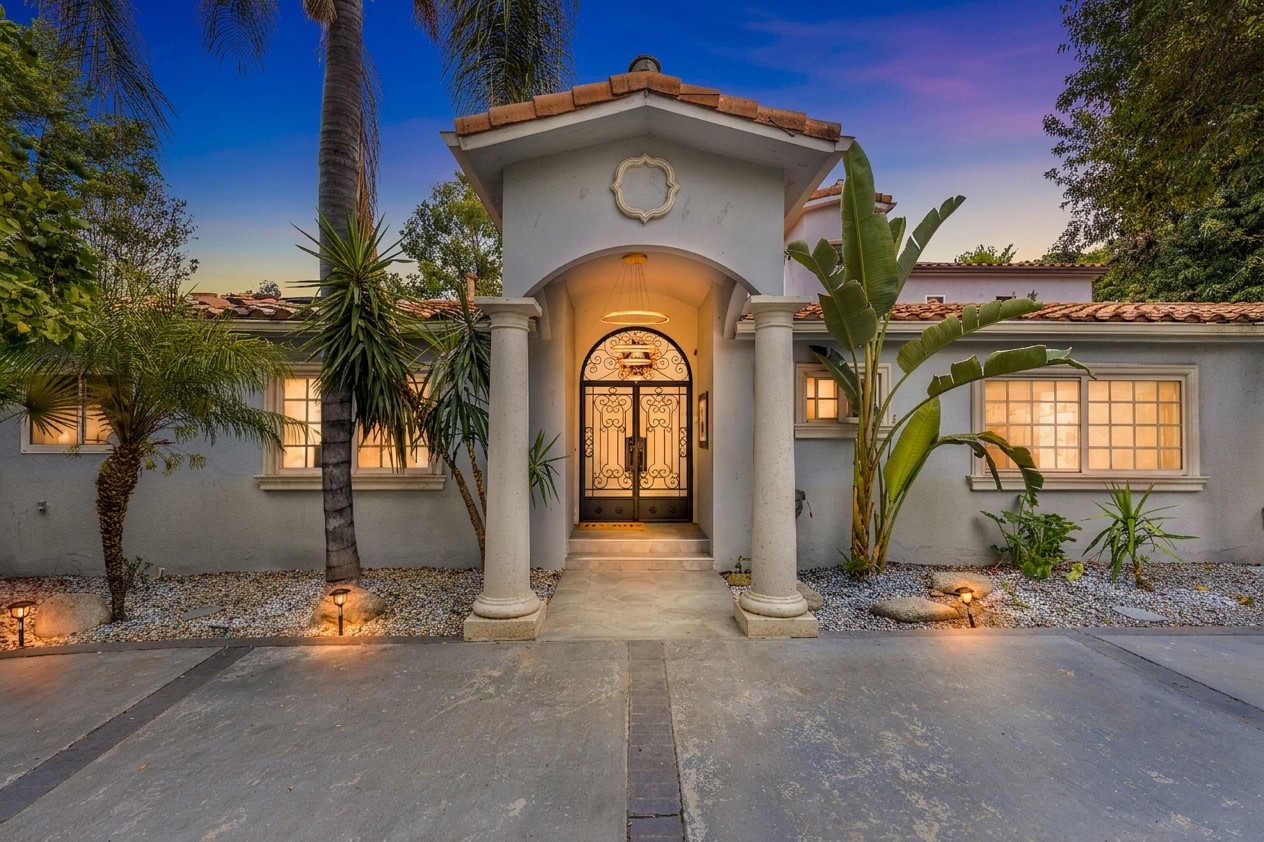 Elfyer - Tarzana, CA House - For Sale