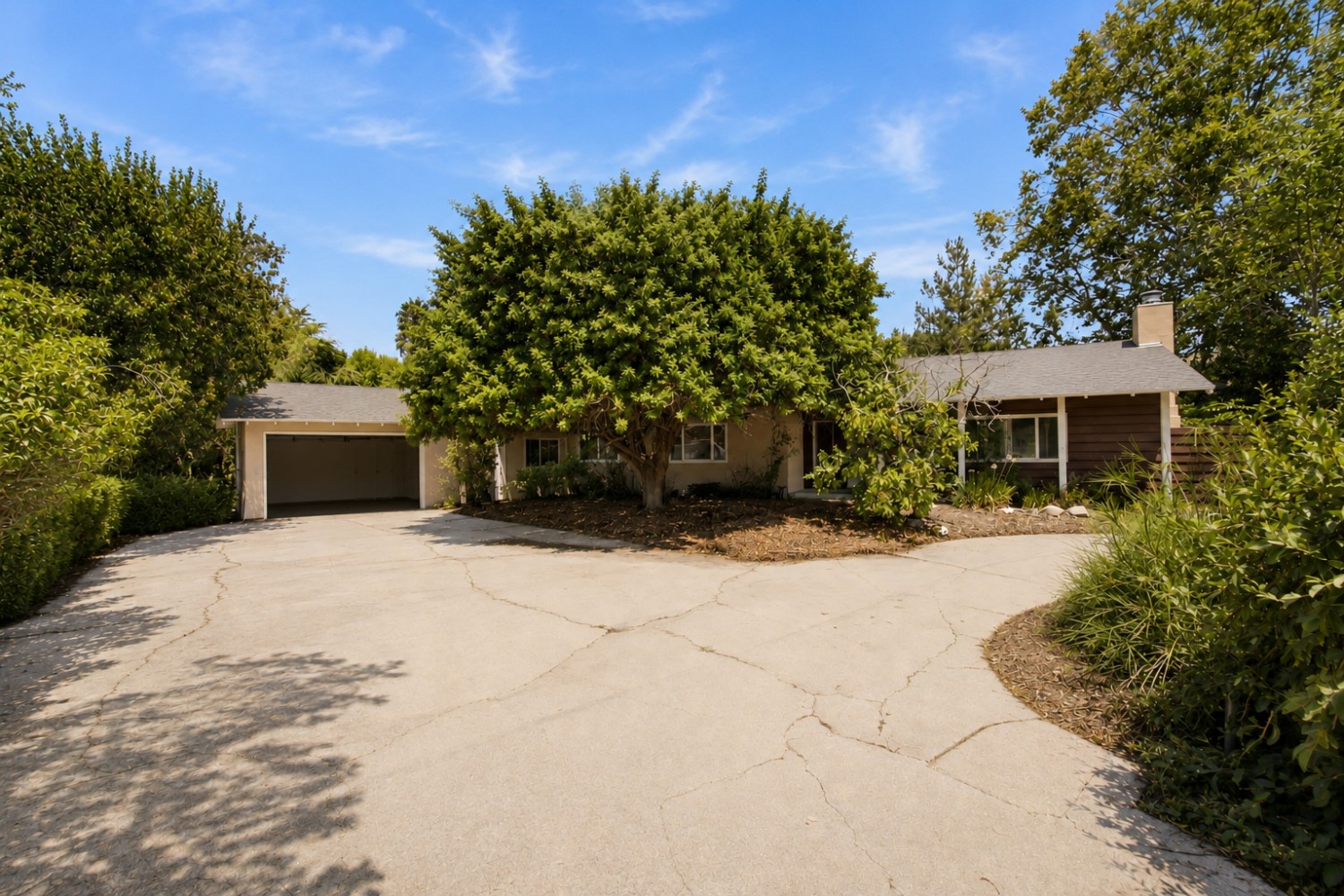 Elfyer - Woodland Hills, CA House - For Sale