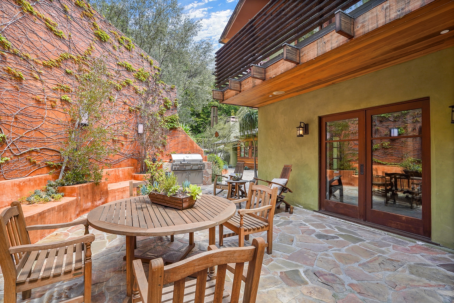 Elfyer - Los Angeles, CA House - For Sale