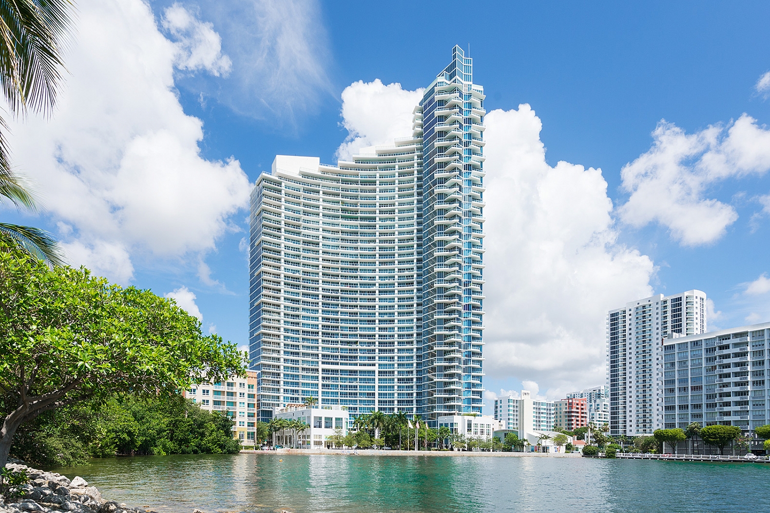Elfyer - Miami, FL House - For Sale