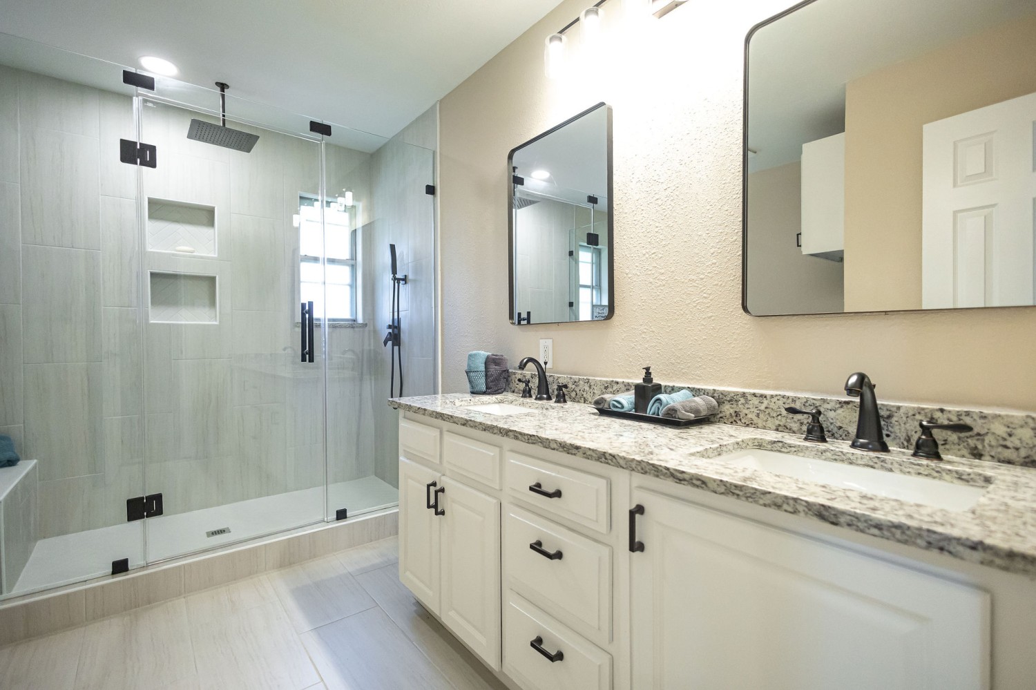 Elfyer - Arlington, TX House - For Sale