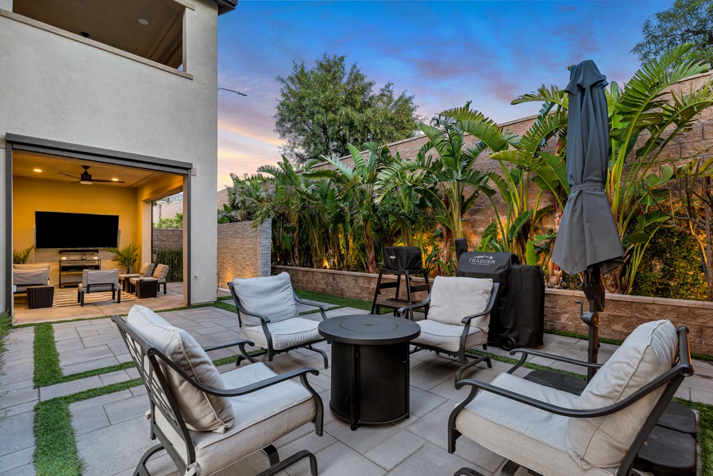 Elfyer - Porter Ranch, CA House - For Sale