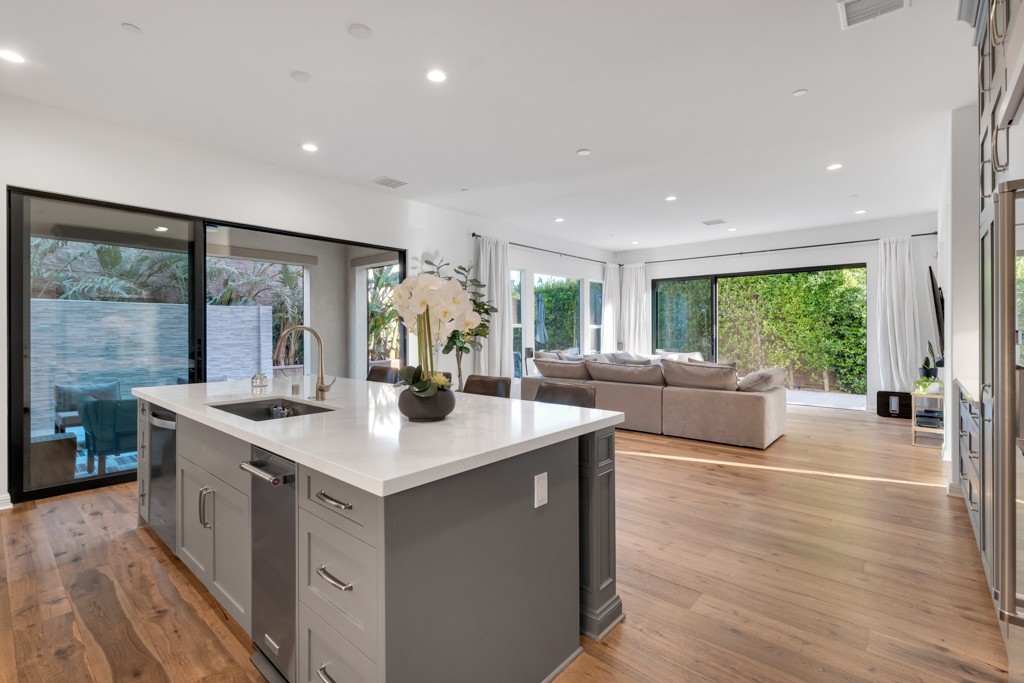 Elfyer - Porter Ranch, CA House - For Sale