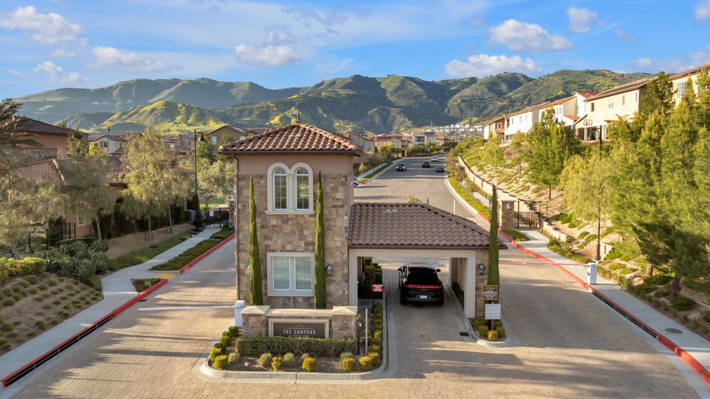 Elfyer - Porter Ranch, CA House - For Sale
