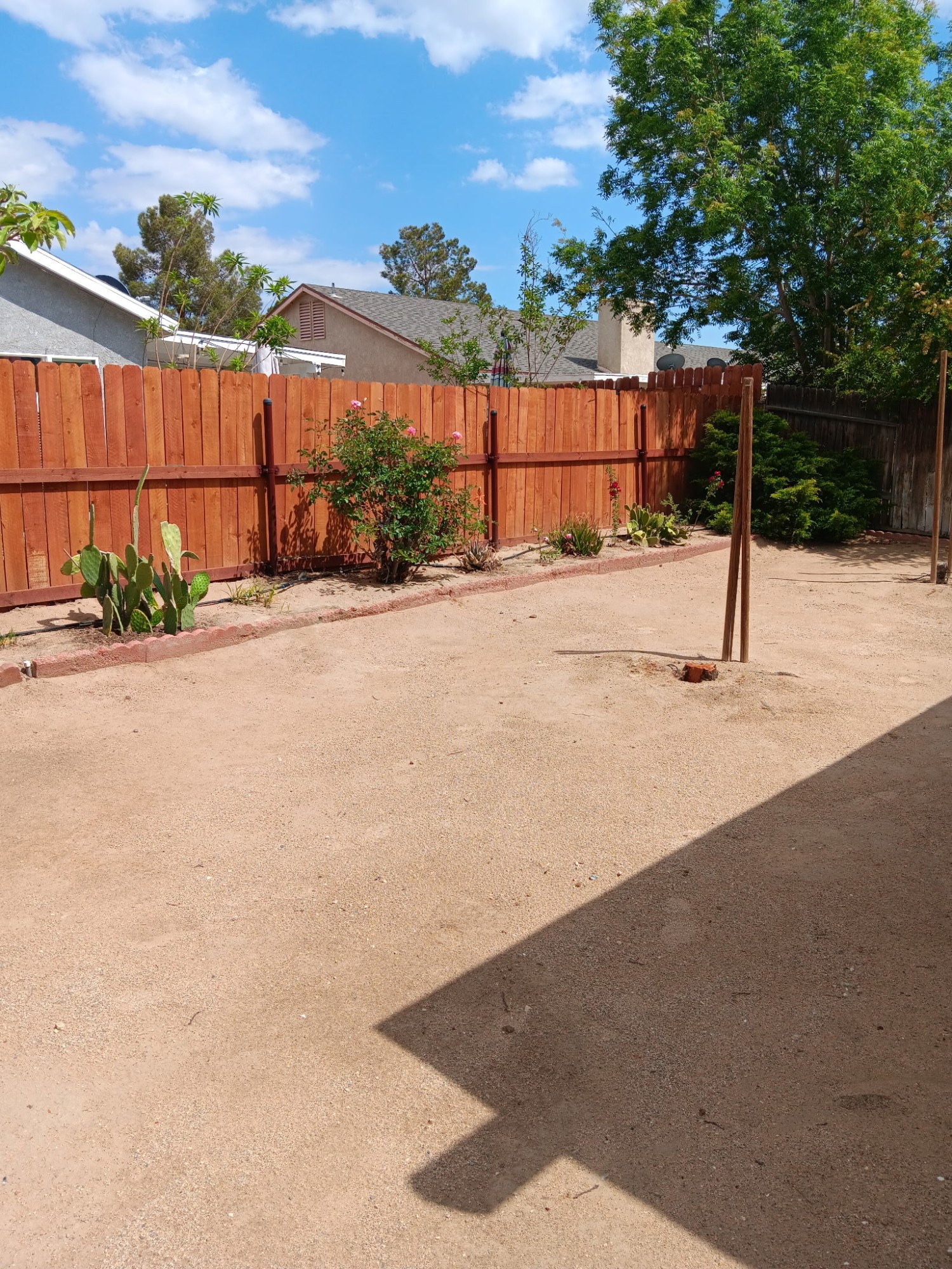 Elfyer - Adelanto, CA House - For Sale