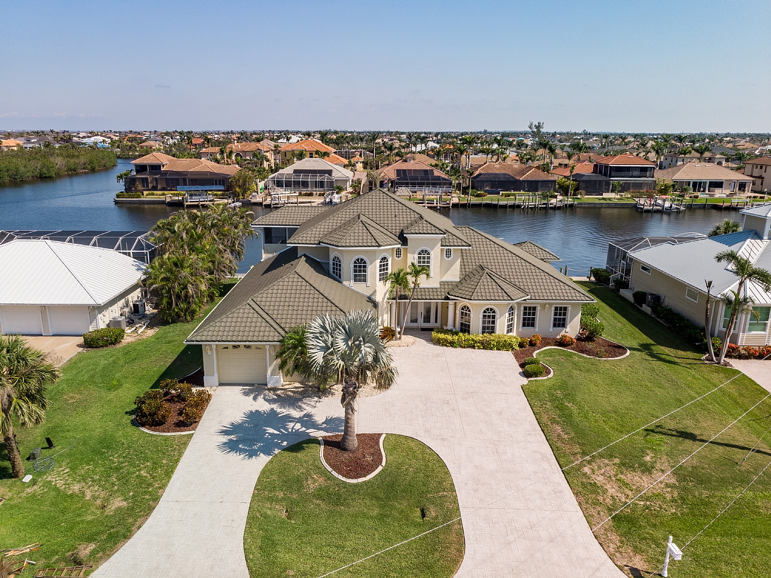 Elfyer - Cape Coral, FL House - For Sale