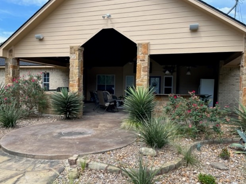 Elfyer - Inez, TX House - For Sale