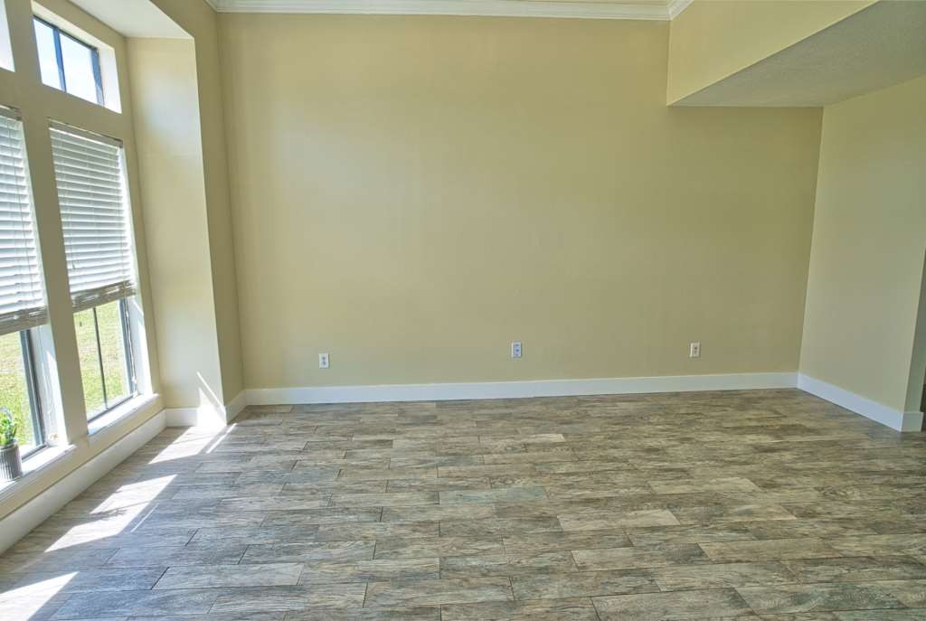 Elfyer - Lake Jackson, TX House - For Sale