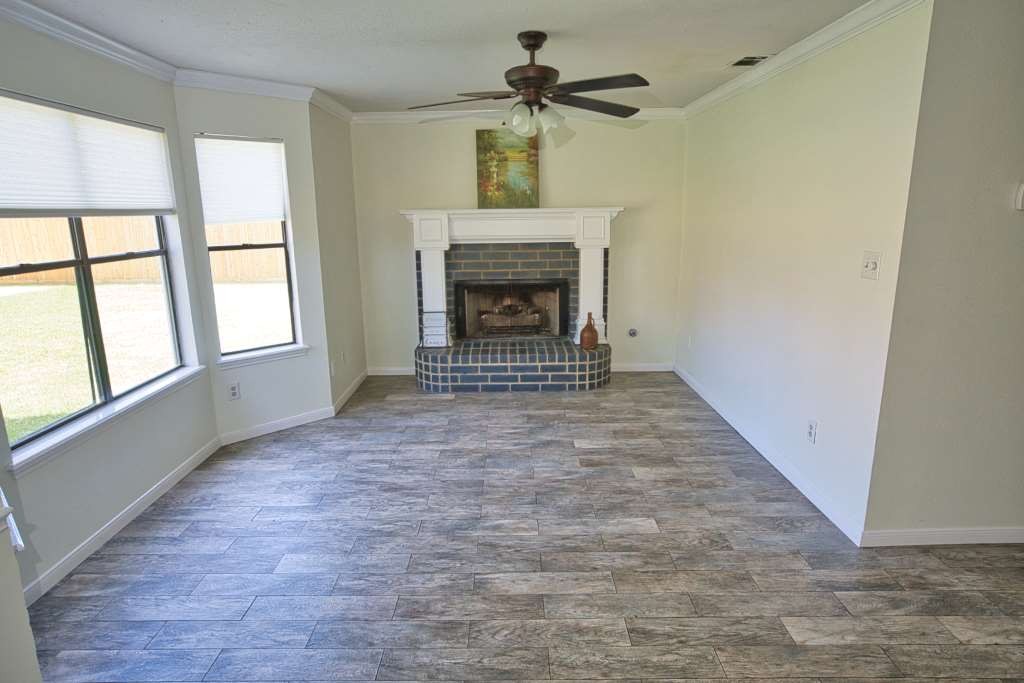 Elfyer - Lake Jackson, TX House - For Sale