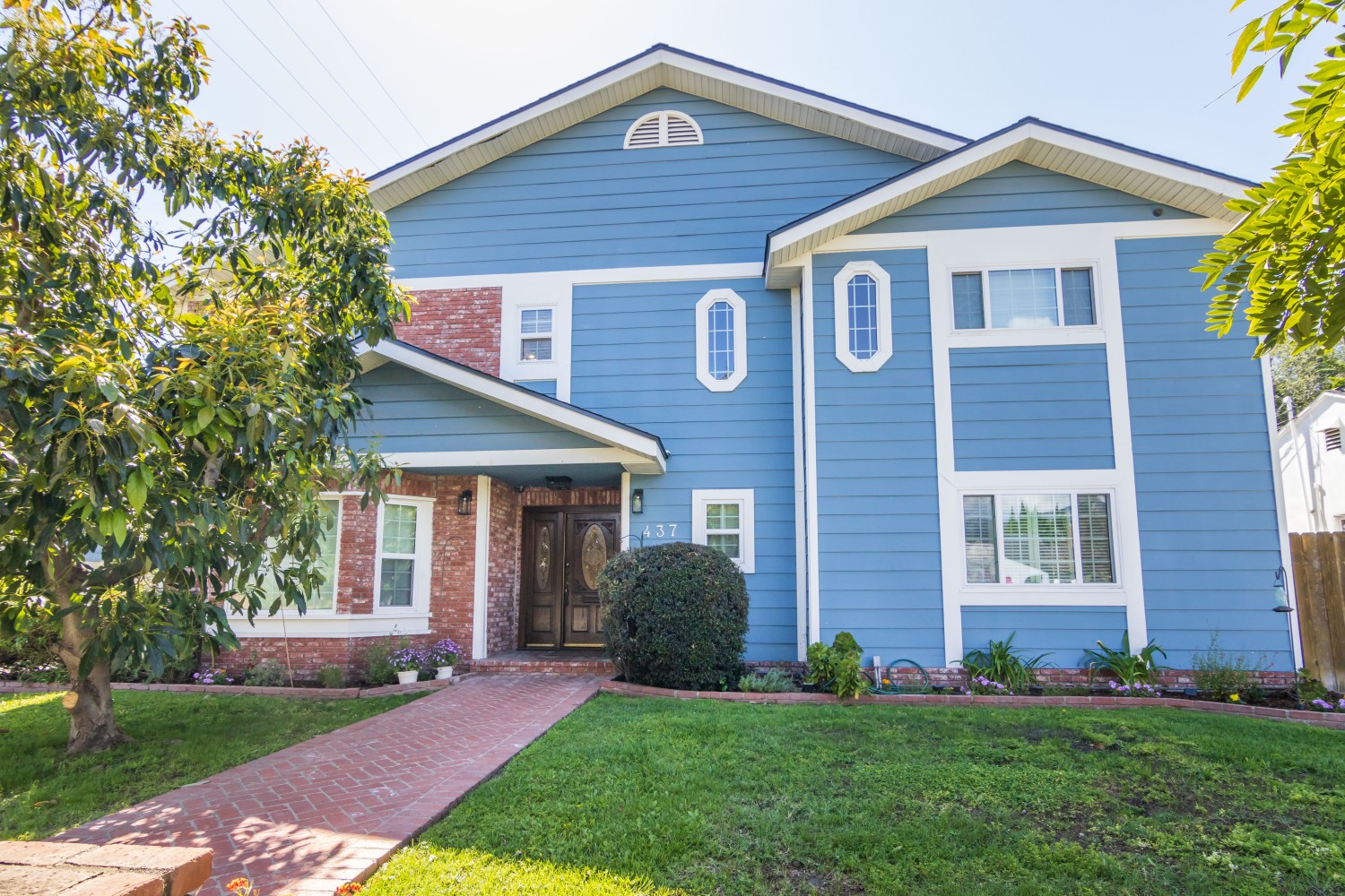 Elfyer - Burbank, CA House - For Sale