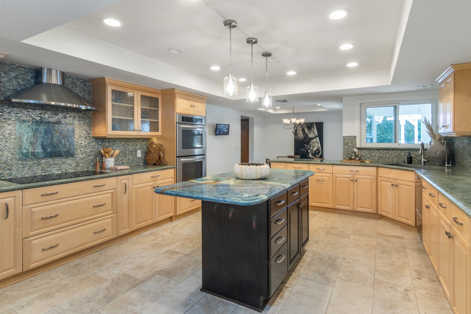 Elfyer - Burbank, CA House - For Sale