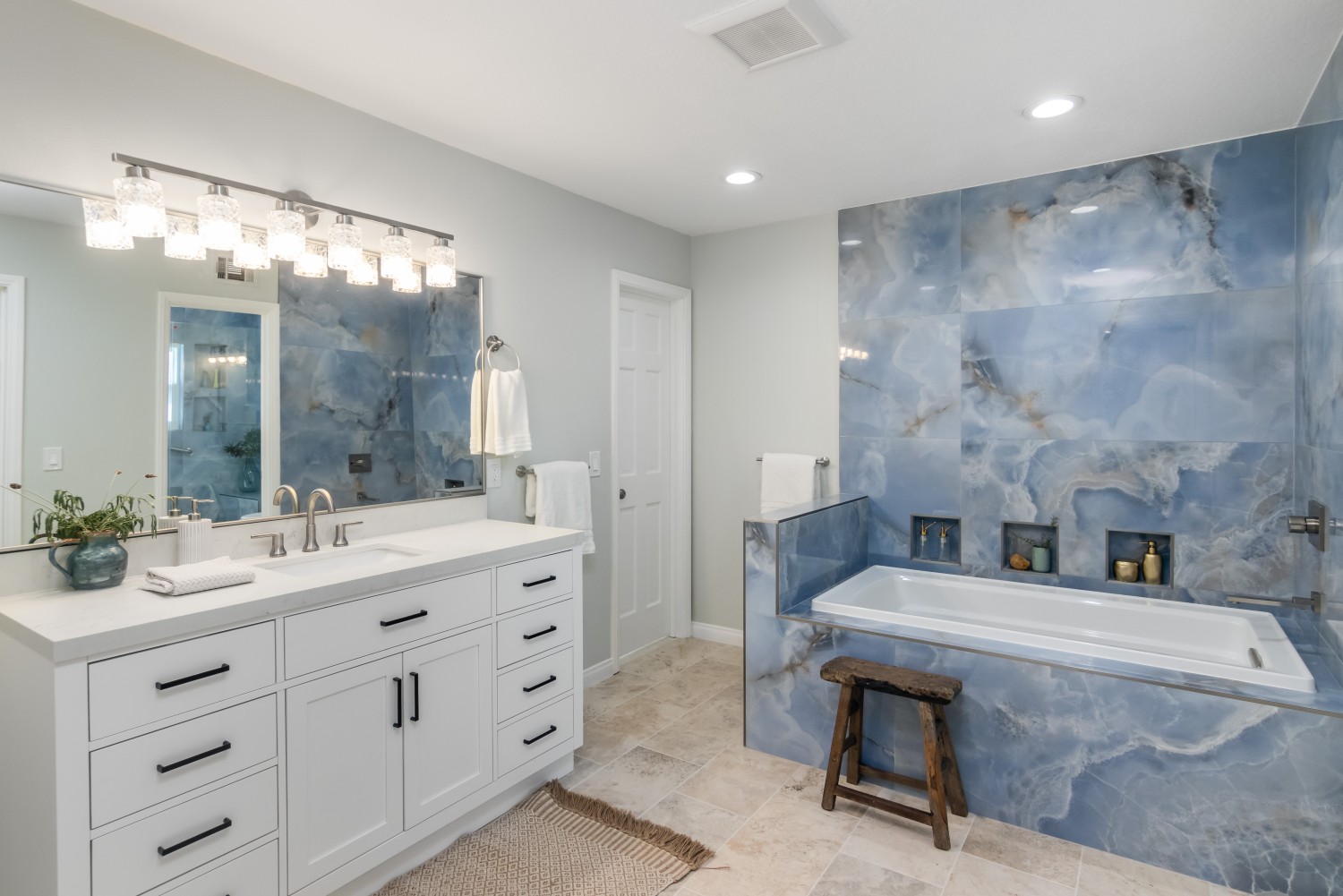 Elfyer - Burbank, CA House - For Sale