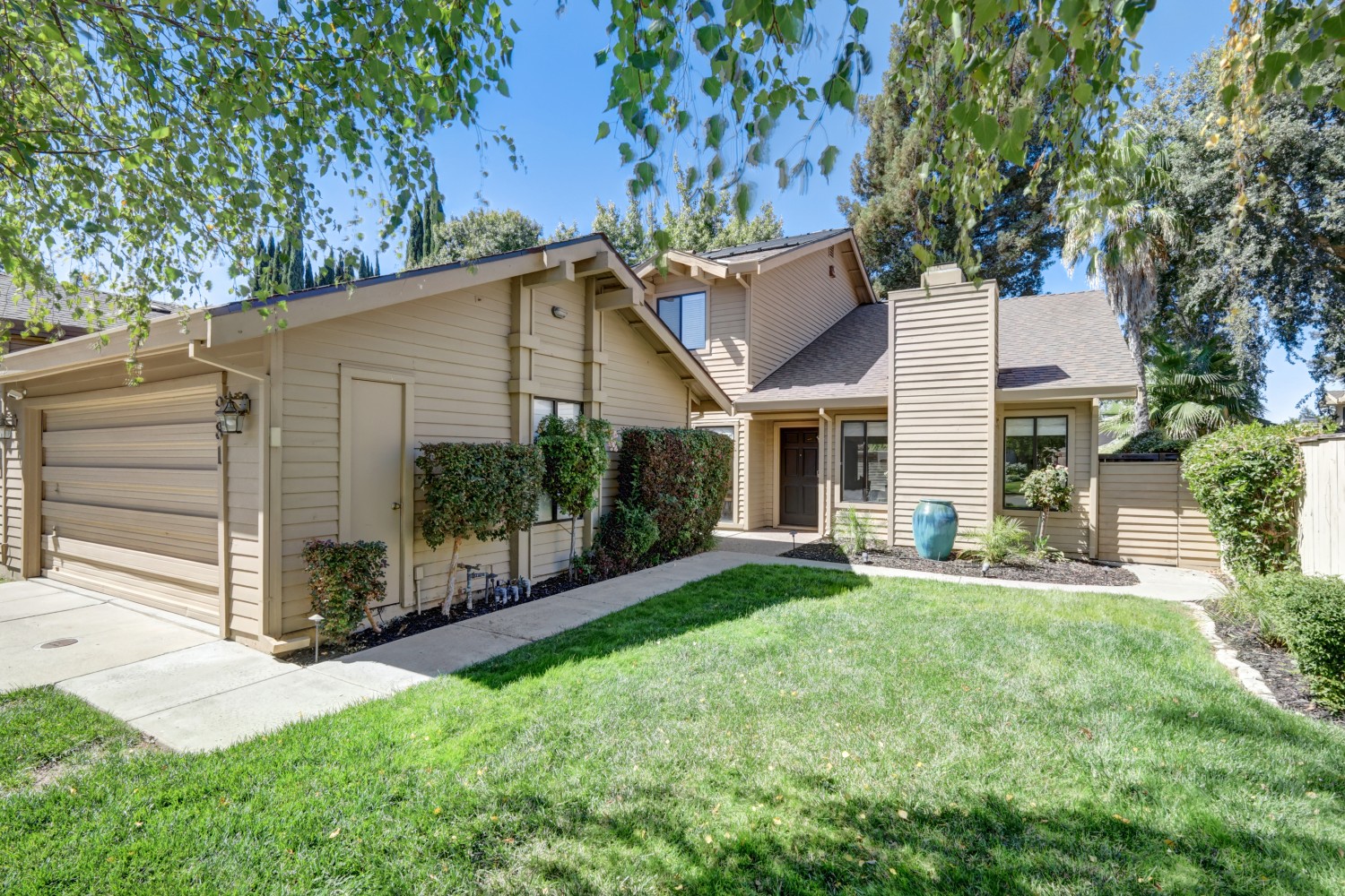 Elfyer - Sacramento, CA House - For Sale