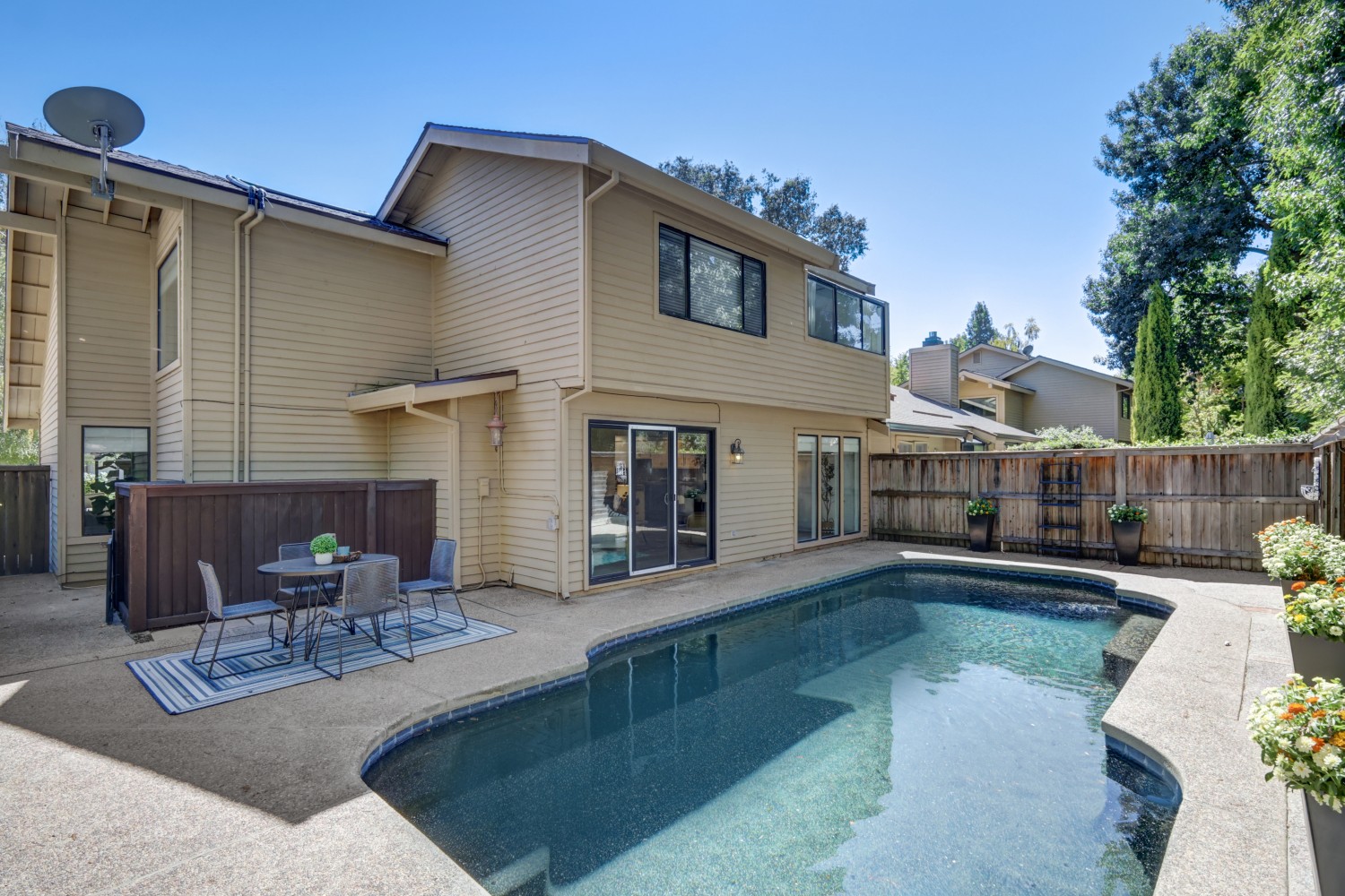 Elfyer - Sacramento, CA House - For Sale