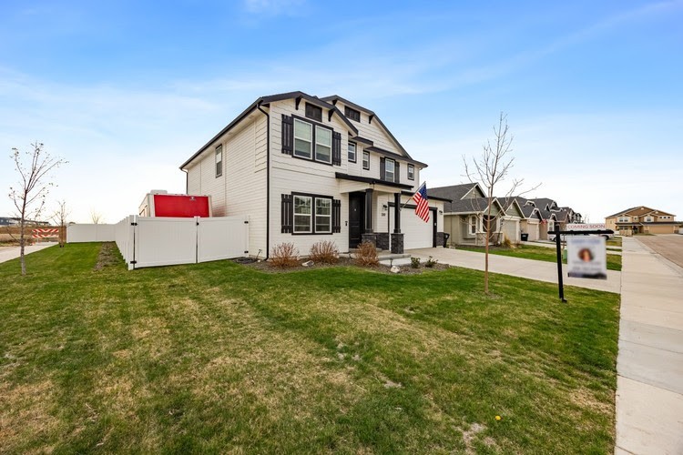 Elfyer - Kuna, ID House - For Sale