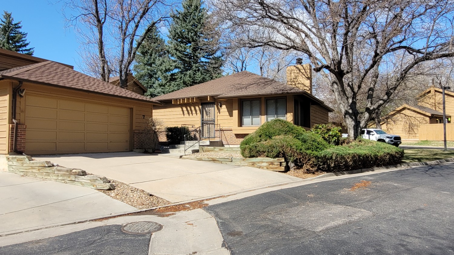 Elfyer - Aurora, CO House - For Sale