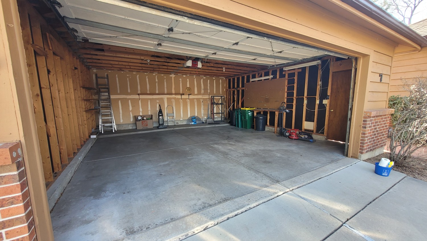 Elfyer - Aurora, CO House - For Sale