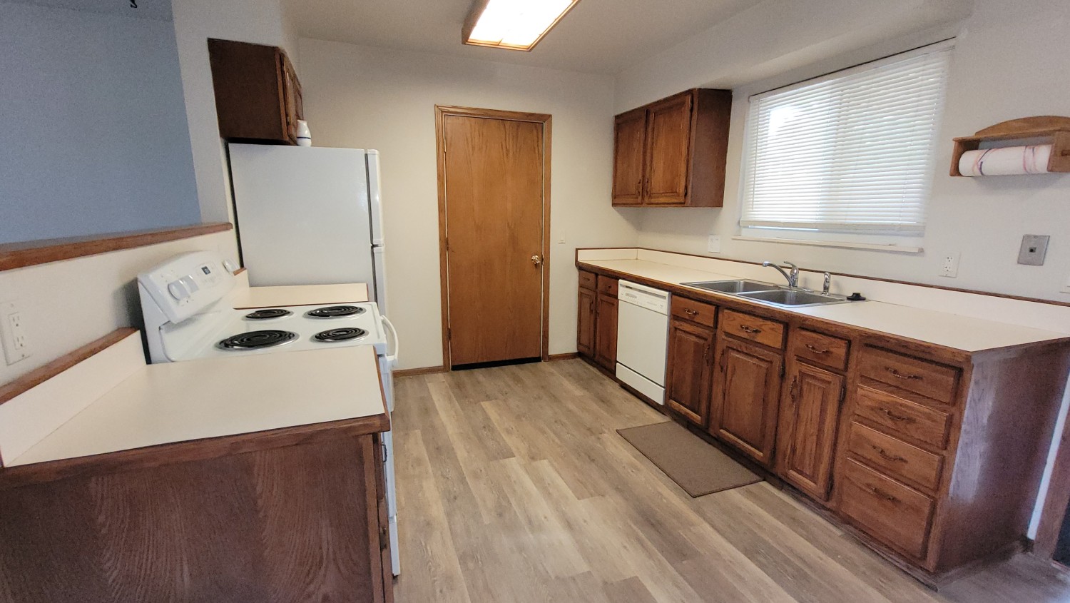 Elfyer - Aurora, CO House - For Sale