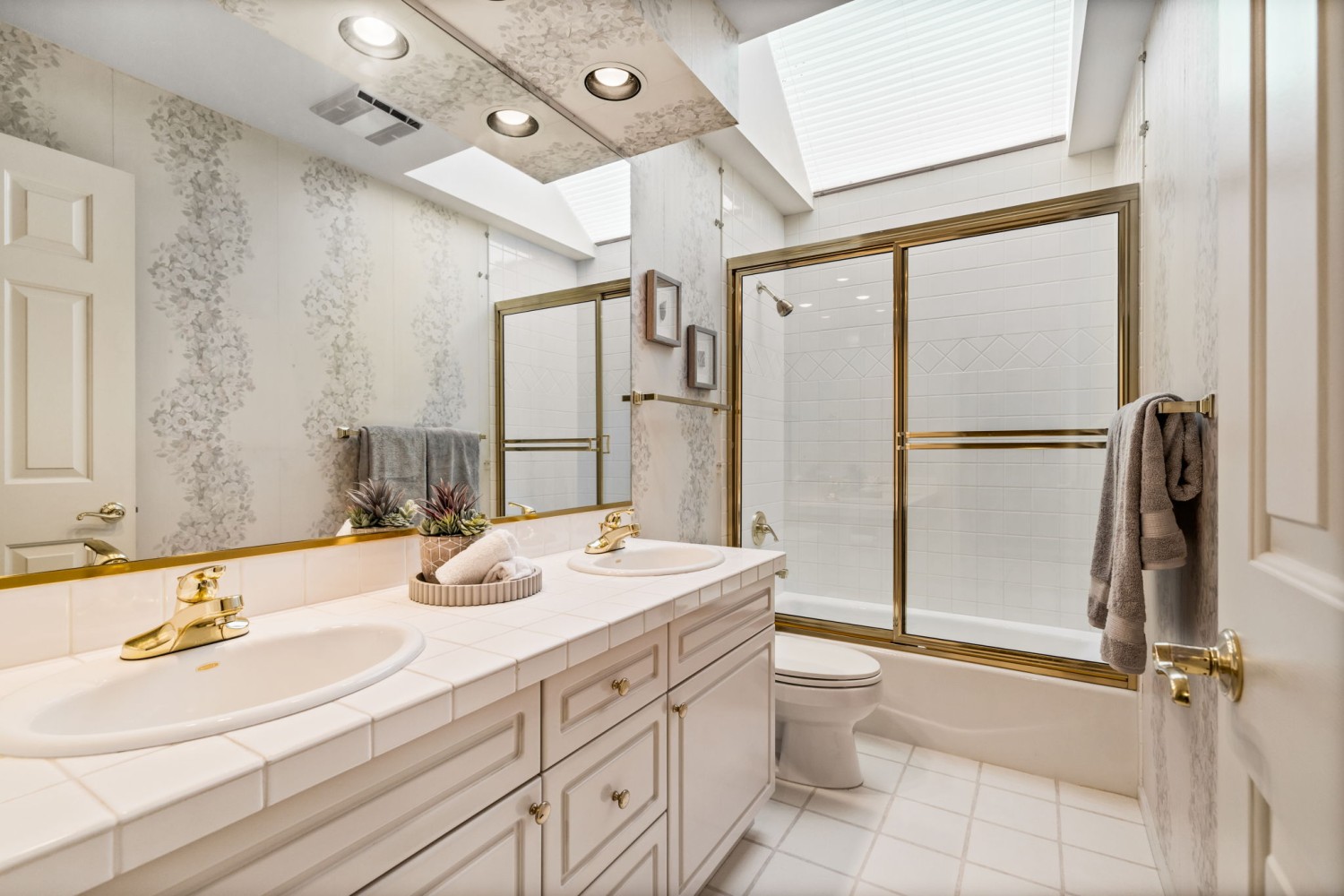 Elfyer - Gig Harbor, WA House - For Sale