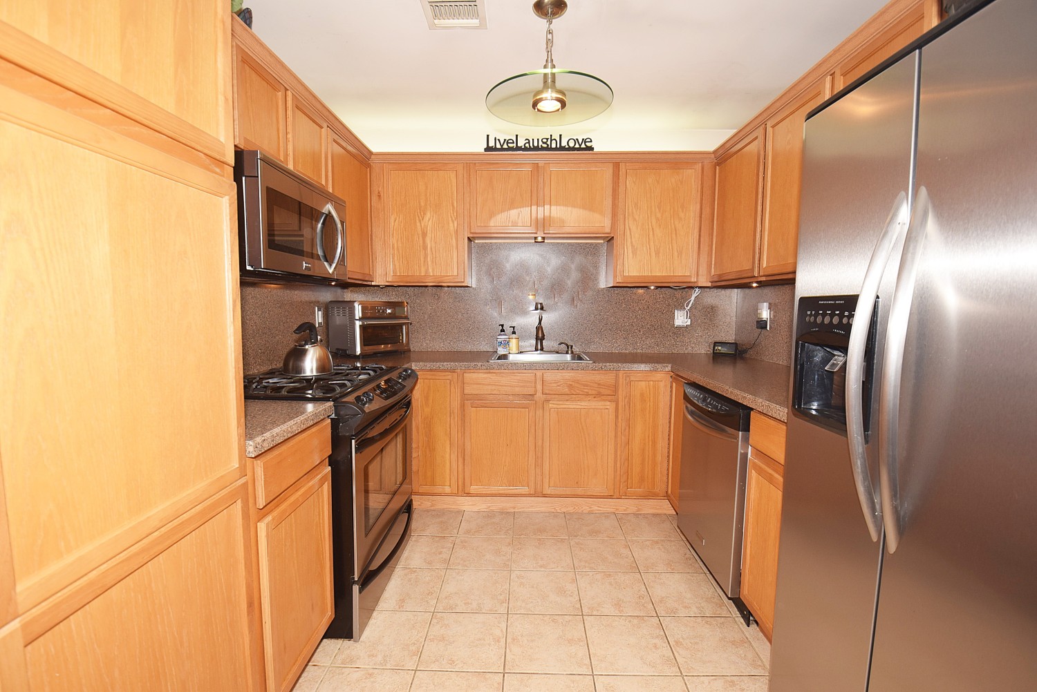 Elfyer - Central Islip, NY House - For Sale