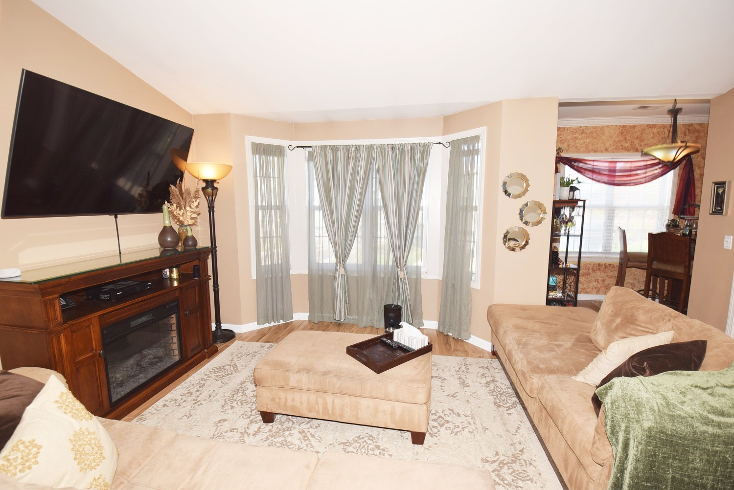 Elfyer - Central Islip, NY House - For Sale