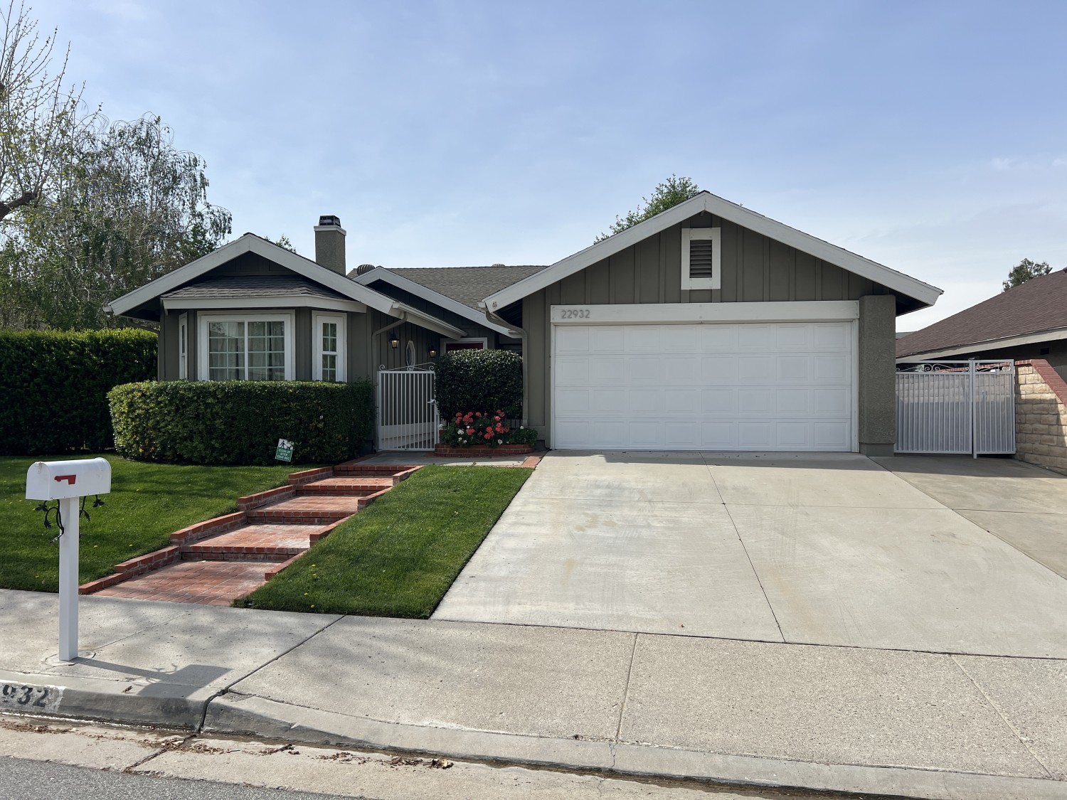 Elfyer - Valencia, CA House - For Sale