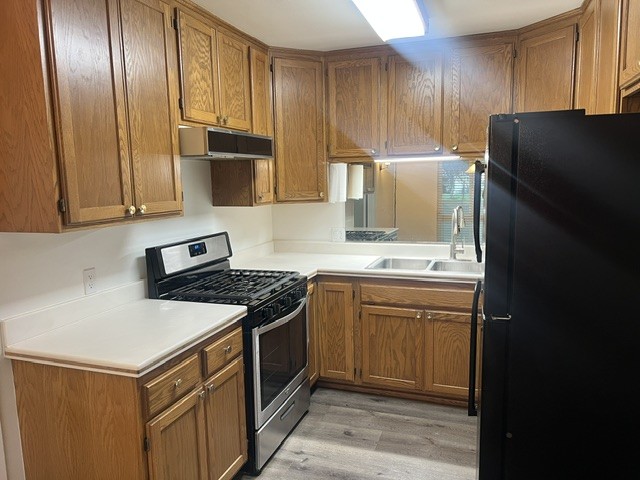 Elfyer - Newhall, CA House - For Sale