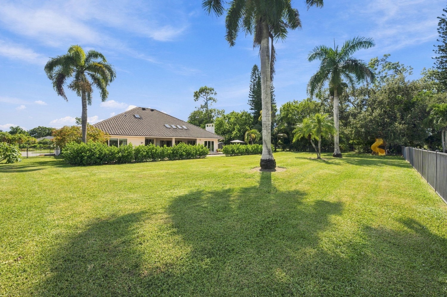Elfyer - Naples, FL House - For Sale