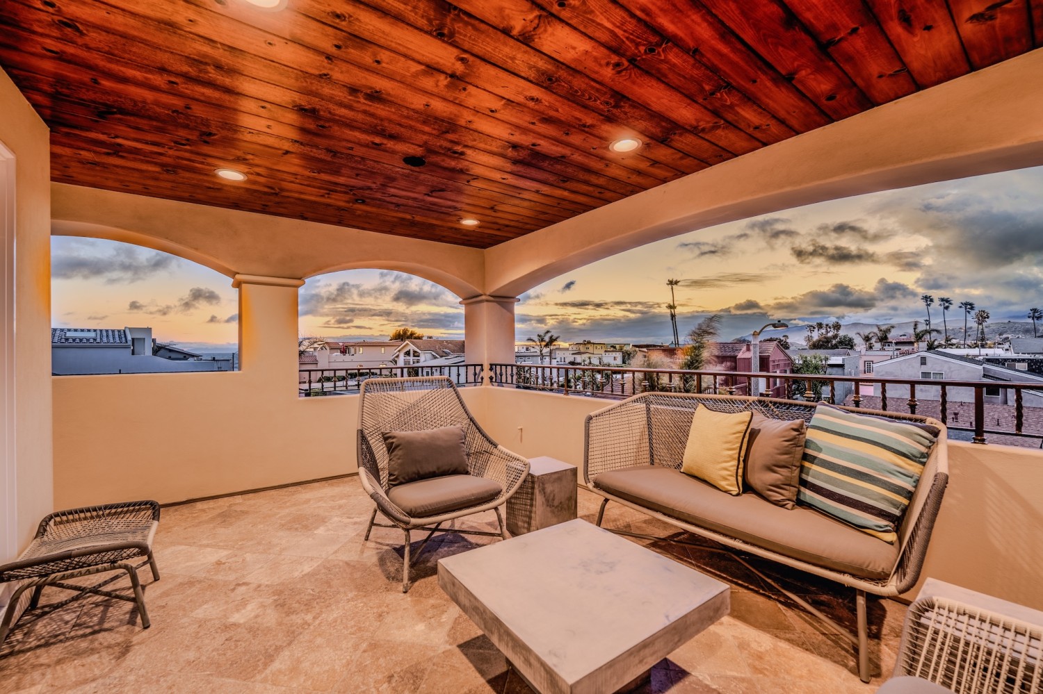 Elfyer - Ventura, CA House - For Sale