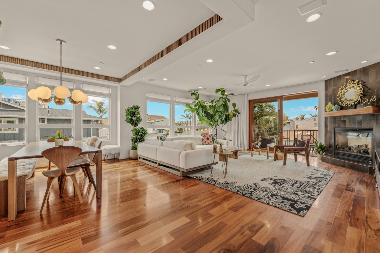 Elfyer - Ventura, CA House - For Sale