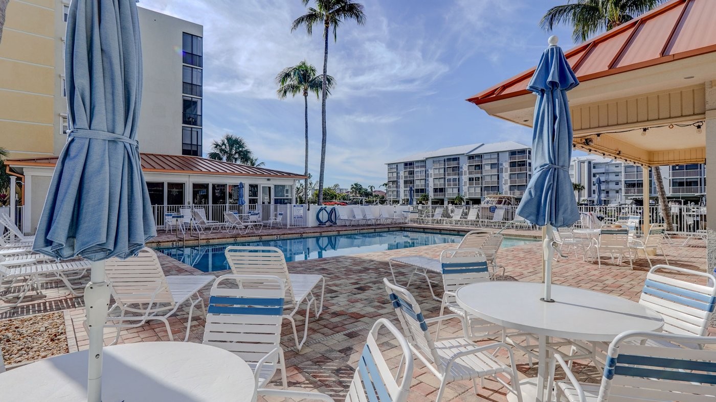 Elfyer - Fort Myers Beach, FL House - For Sale