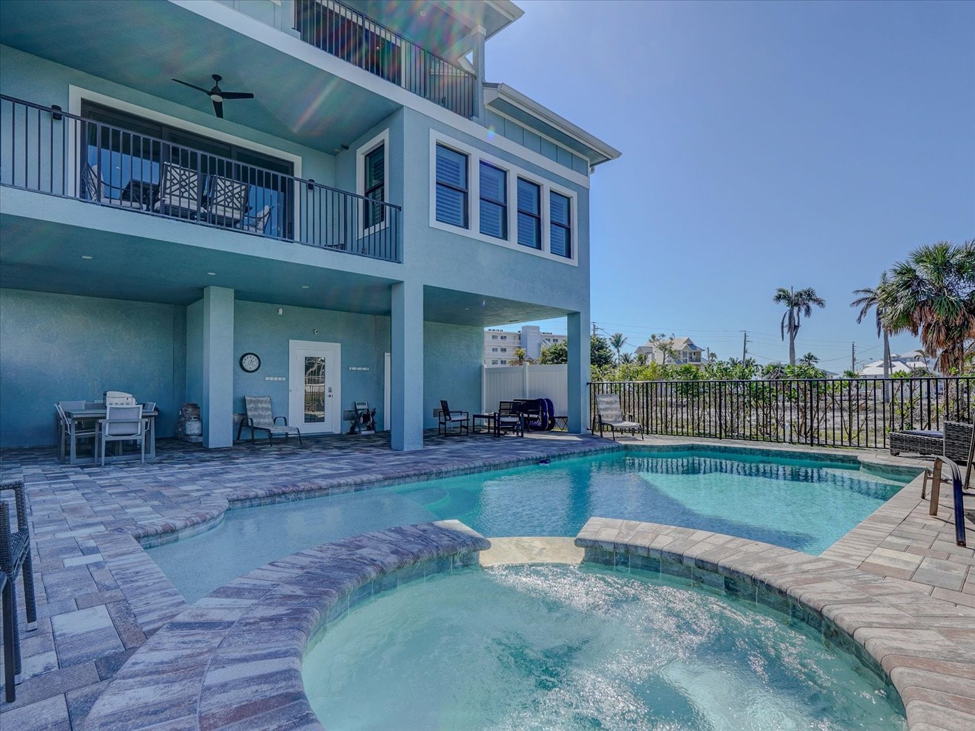 Elfyer - Fort Myers Beach, FL House - For Sale