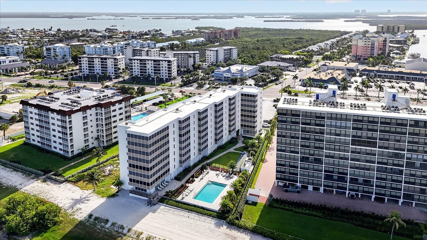 Elfyer - Fort Myers Beach, FL House - For Sale