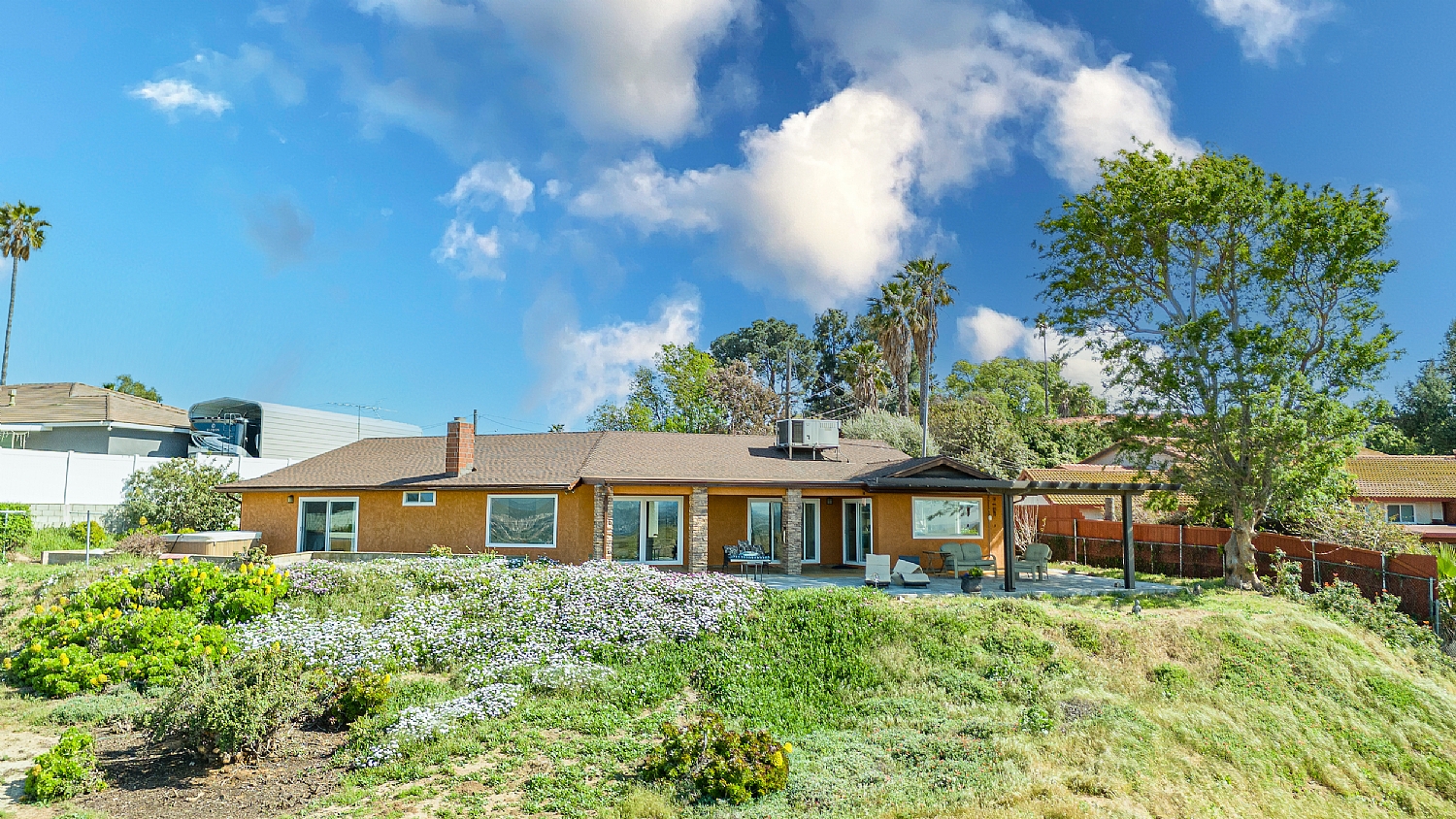 Elfyer - Riverside, CA House - For Sale