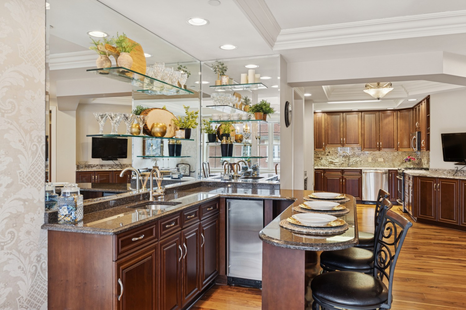 Elfyer - Riverside, IL House - For Sale