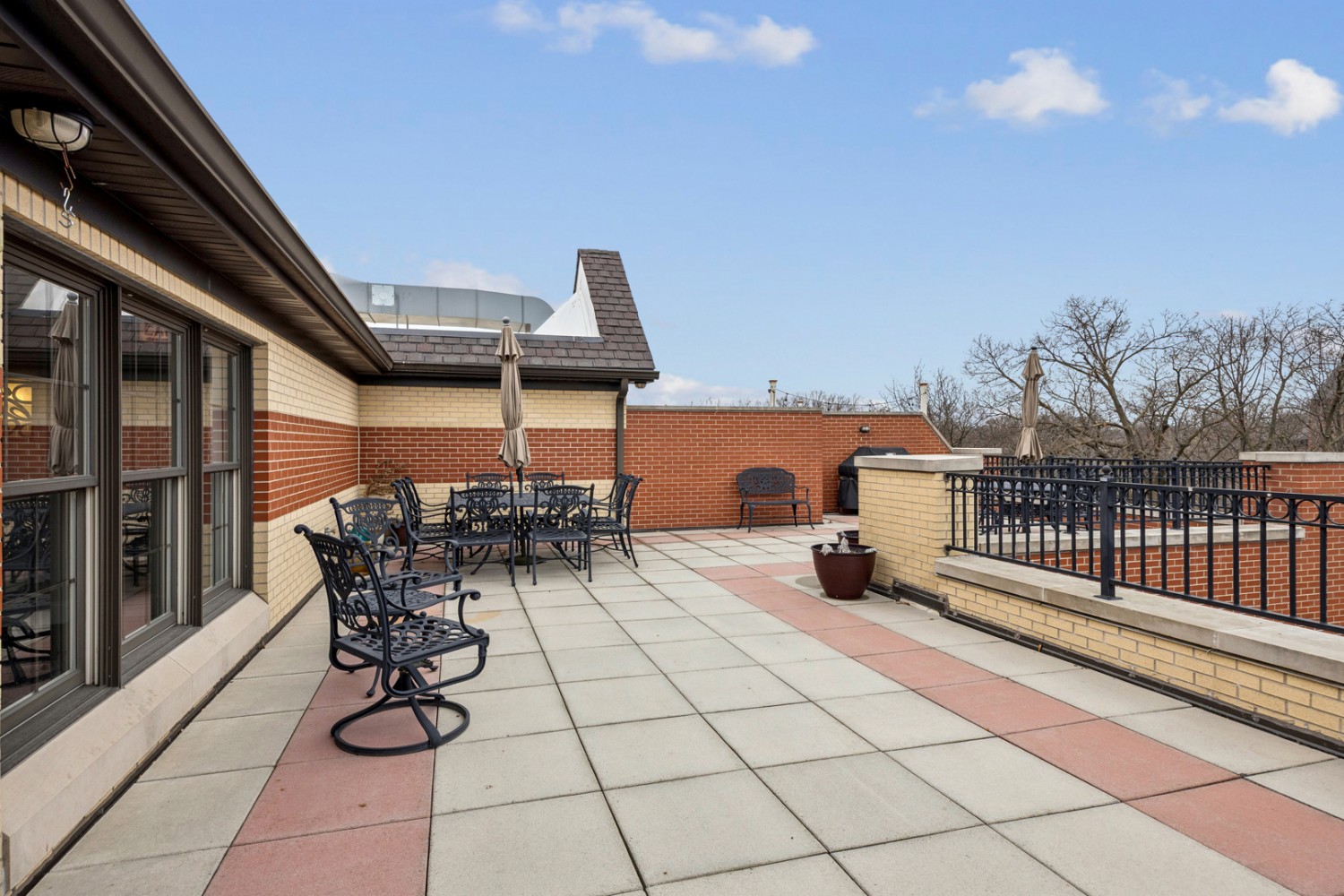 Elfyer - Riverside, IL House - For Sale