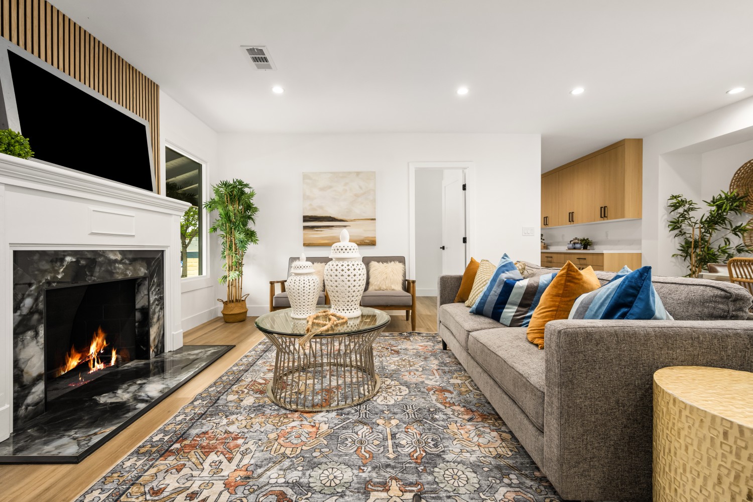 Elfyer - Los Angeles, CA House - For Sale