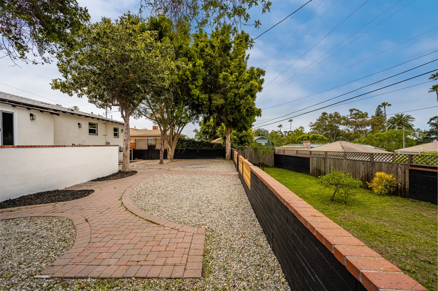 Elfyer - Los Angeles, CA House - For Sale