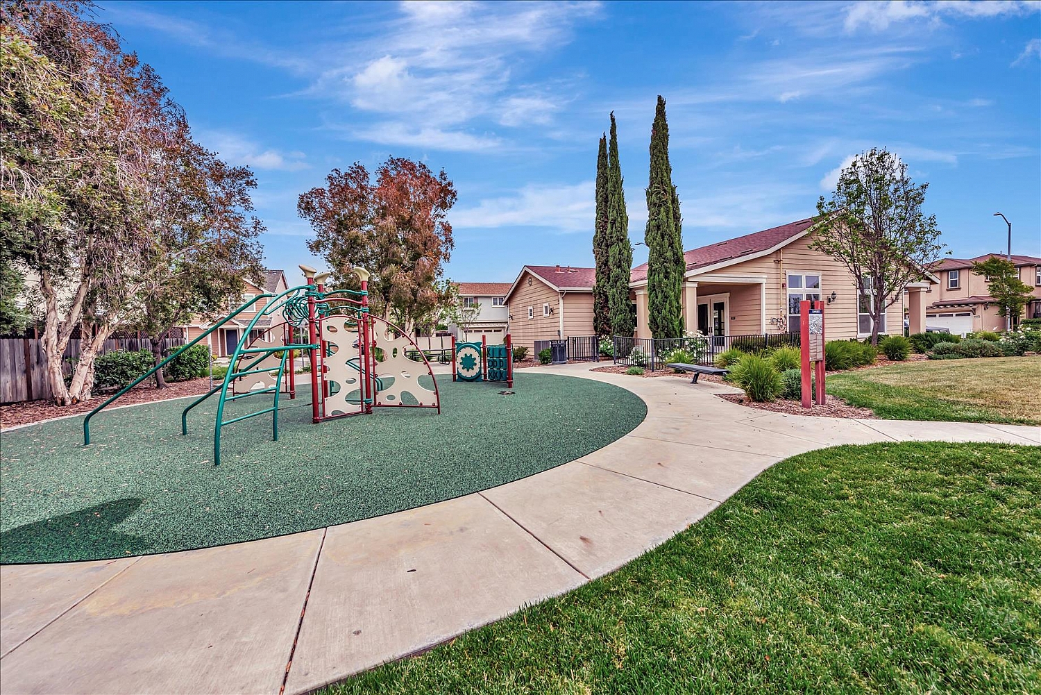 Elfyer - Oakland, CA House - For Sale