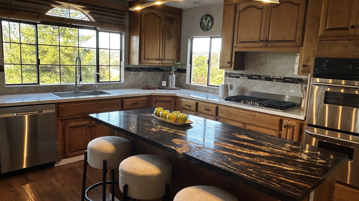 Elfyer - Aromas, CA House - For Sale