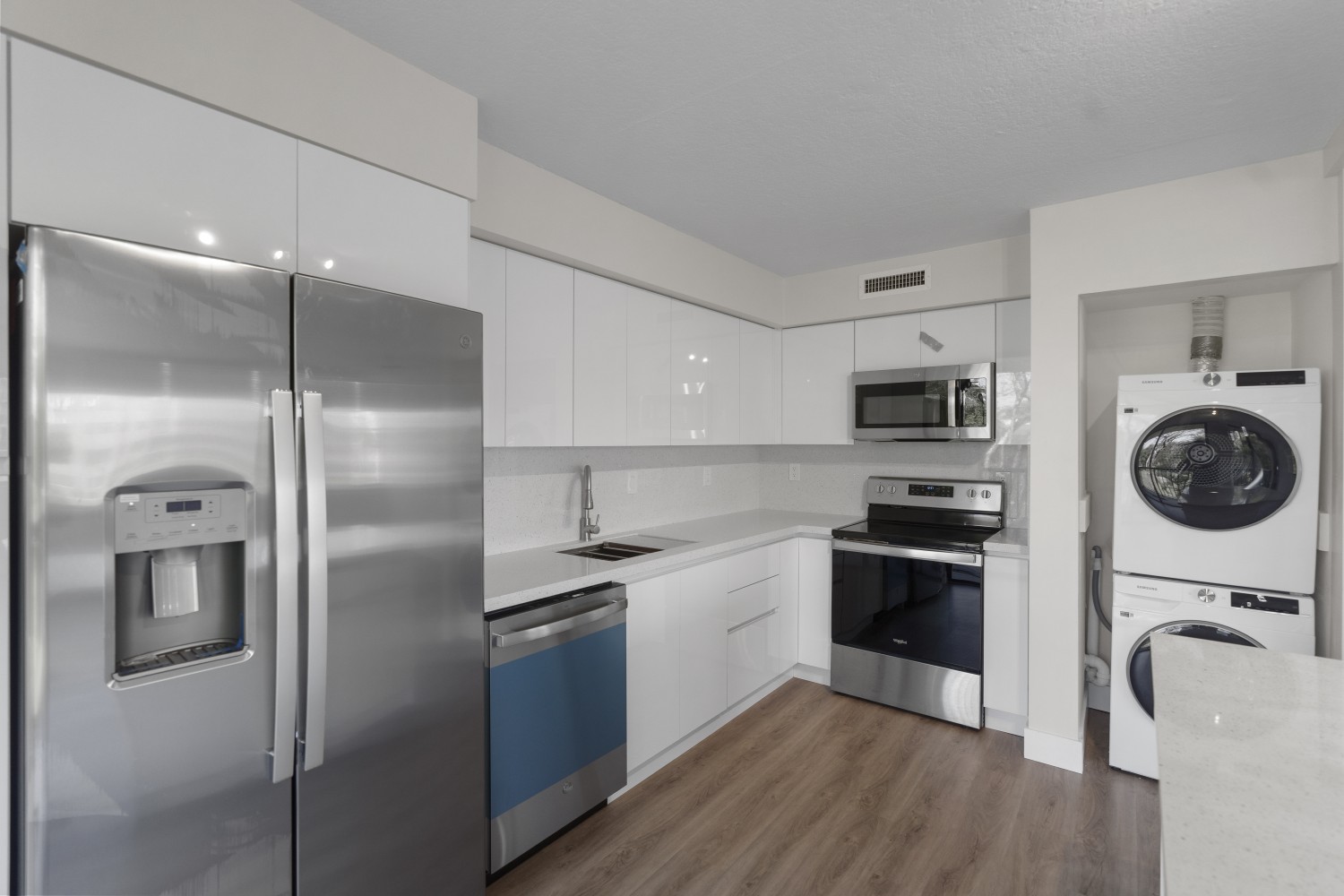 Elfyer - Miami, FL House - For Sale