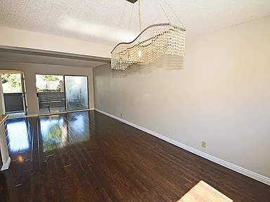 Elfyer - TARZANA, CA House - For Sale