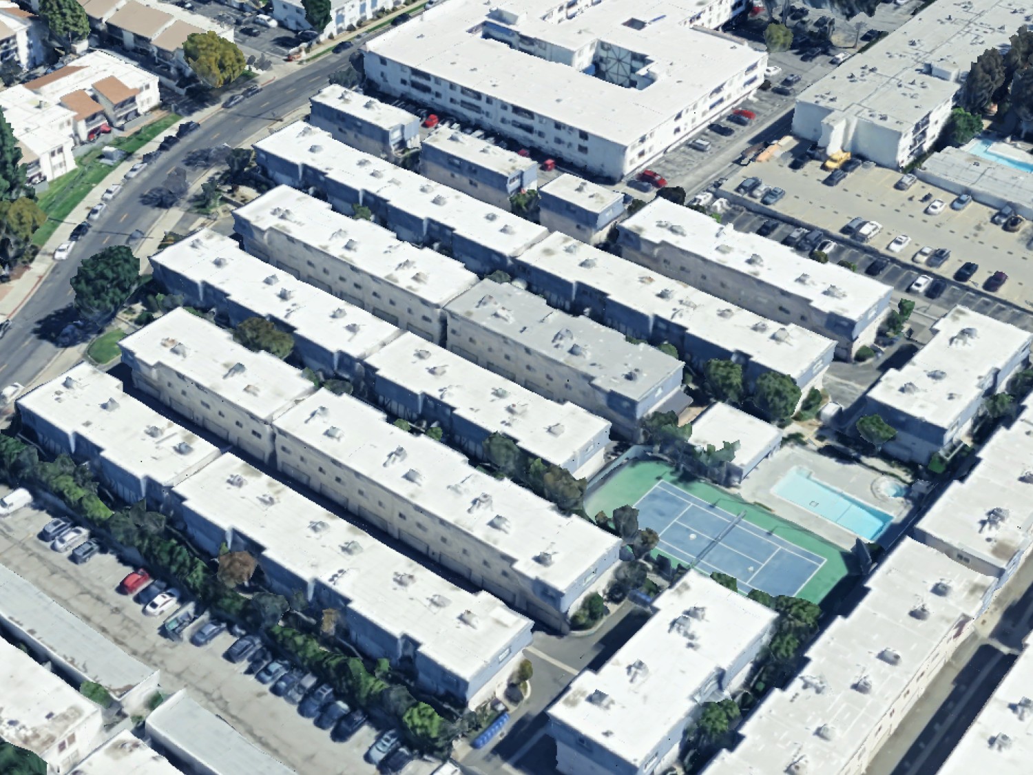 Elfyer - TARZANA, CA House - For Sale