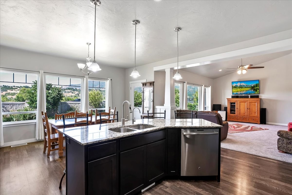 Elfyer - South Weber, UT House - For Sale