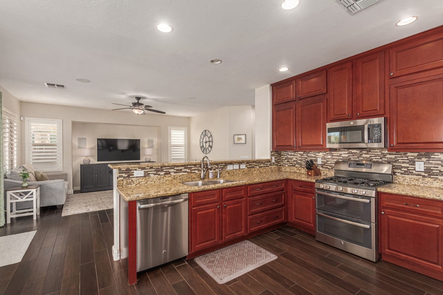 Elfyer - Chandler, AZ House - For Sale